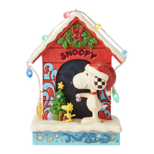 Snoopy Lit Dog House